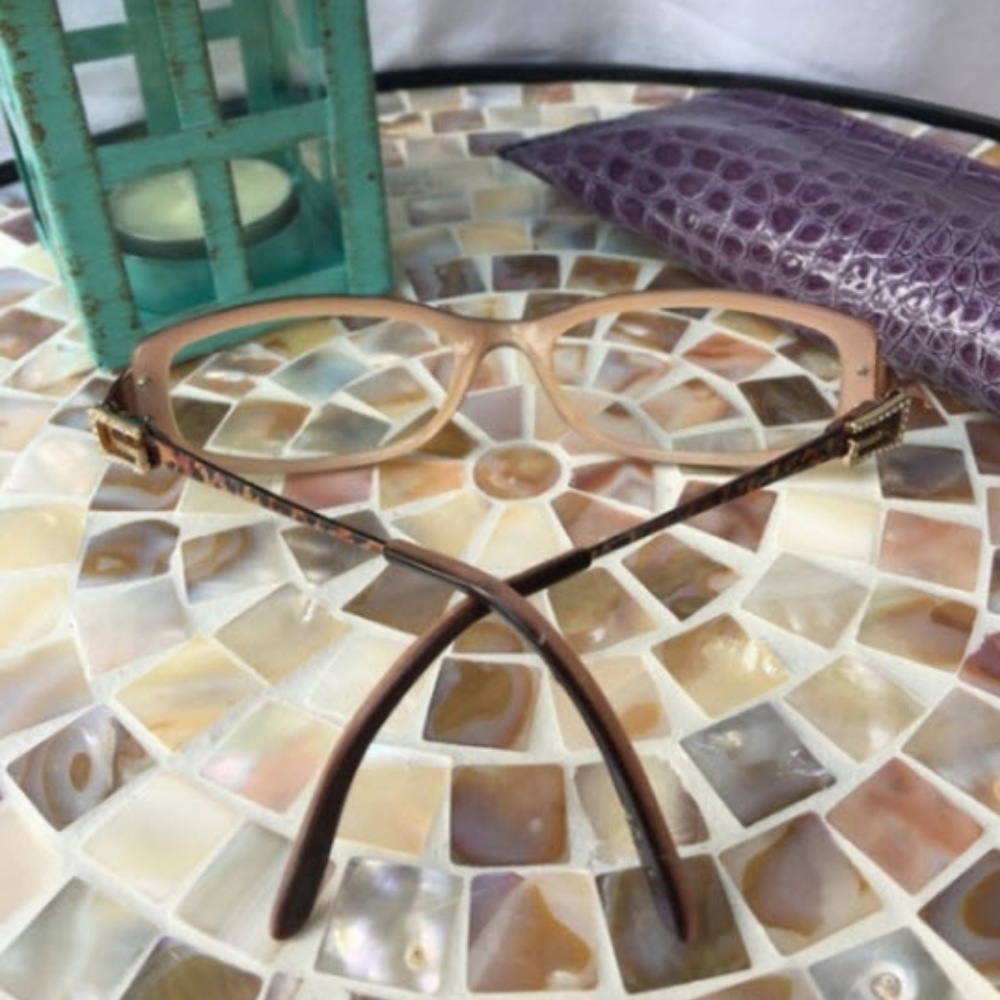 DONATED!! Guess brown leopard & pink frames - Picture 4 of 4
